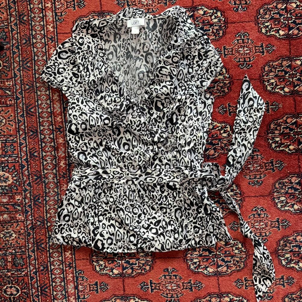 Ann Taylor LOFT L Black & White Animal Print Wrap Style Blouse